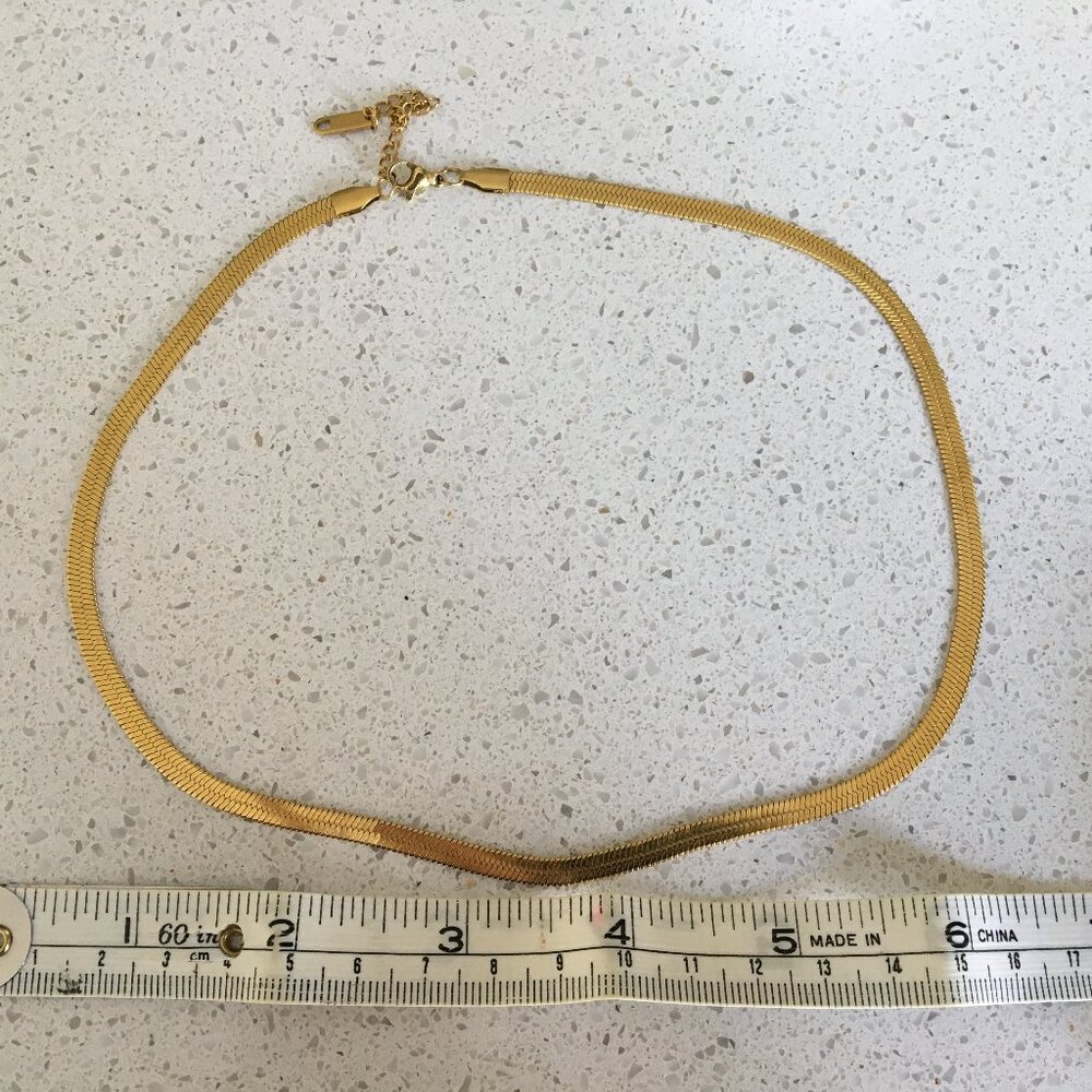Gold Herringbone necklace